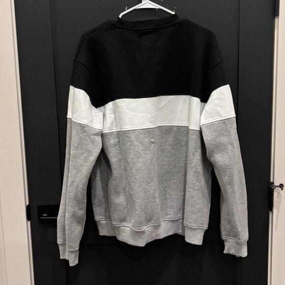 Butker by Novus KC Limited Edition Sweatshirt XL - Picture 3 of 3